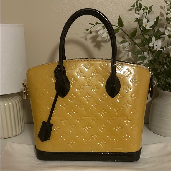 Louis Vuitton Vernis Lockit PM Handbag w/ Dust Bag - Picture 1 of 12